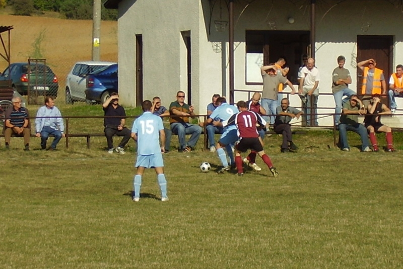 Sezóna 2009/2010 / 10. zápas DLHÁ VES - FK LIPOVNÍK 2:0